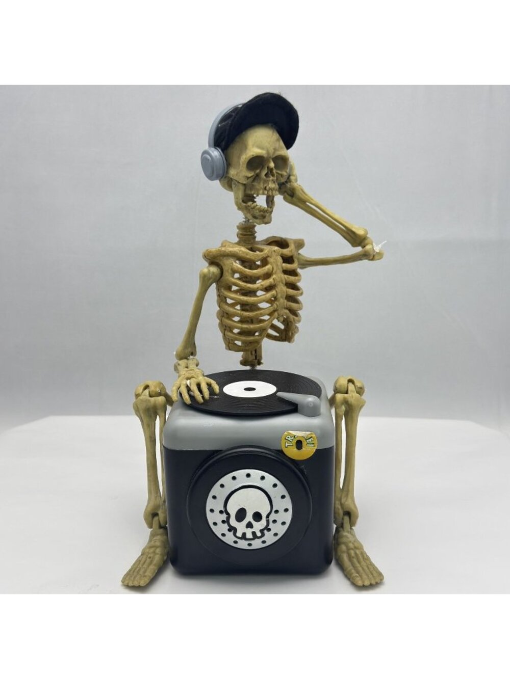 2007 Magic Power Skeleton DJ Mix Master Halloween Decor Articulated NOT Working